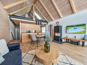 Un televizor și/sau centru de divertisment la Chalet STRÖMY Demänovská dolina