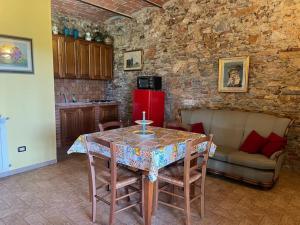 A kitchen or kitchenette at Agriturismo I GRANAI