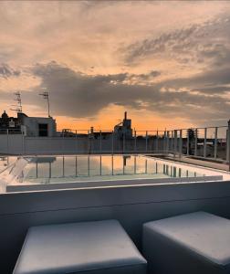 Bazén v ubytování al 22 Suite & Spa Luxury Experience nebo v jeho okolí
