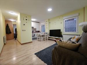 Μια τηλεόραση ή/και κέντρο ψυχαγωγίας στο Dreams Home Burgos