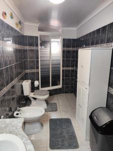 Bilik mandi di Abrigo do Farol