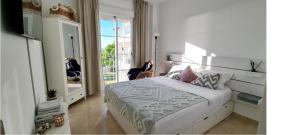 Gallery image of Seaside Serenity - Stylish Apartment with Spectacular Views in Manilva