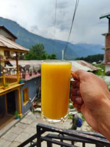 Galeriebild der Unterkunft Namha Stay by Negi Wooden House in Manali