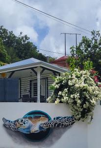Aed väljaspool majutusasutust les tiny houses d'akapa