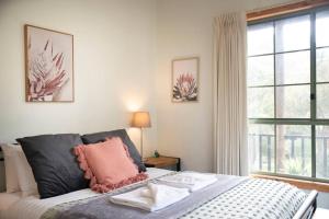 Katil atau katil-katil dalam bilik di Country Lane Cottage