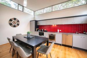 Dapur atau dapur kecil di Lakuna Retreat