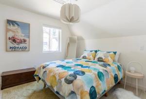 Brand New Modern A-Frame In Kings Beach Two Blocks From The Beach客房内的一张或多张床位
