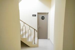 Gambar di galeri bagi RedDoorz near Exit Toll Sirkuit Sentul di Bogor
