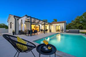 Πισίνα στο ή κοντά στο Villa Marijana by IstriaLux