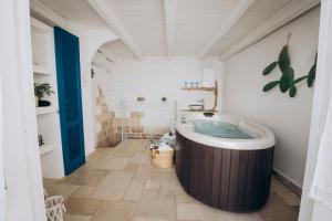 Koupelna v ubytování Dei Serafini + 138 fotografií