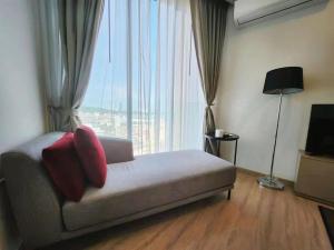 Cama ou camas em um quarto em Edge芭提雅豪华公寓 单卧室套房 海滩商场步行几分钟