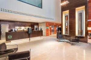 The lobby or reception area at B&B Hotel Ciudad de Lleida