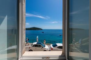 Fotografija v galeriji nastanitve Banje Beach Oasis Apartment v mestu Dubrovnik
