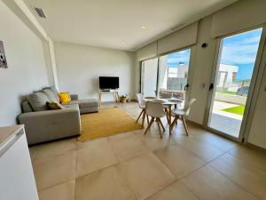 Et opholdsområde på Apartamento Luxury Campana Bay