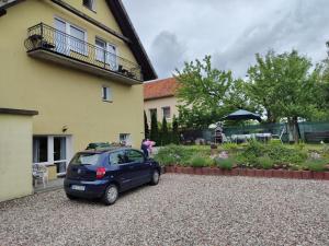 Ogród w obiekcie Pokoje i Apartamenty u Anny