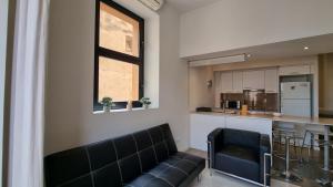 Kuchyň nebo kuchyňský kout v ubytování 182 Apartment in Llançà