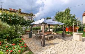 Fotografie z fotogalerie ubytování Apartments in Porec/Istrien 9877 v Poreči