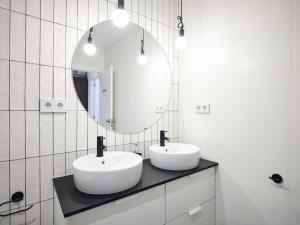 A bathroom at My City Home - Student Rooms in Moncloa Még 34 kép