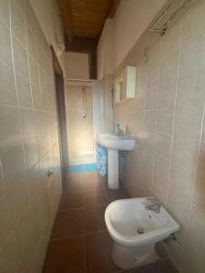 Ένα μπάνιο στο Apartments in Gioiosa Marea - Sizilien 23300 +20 φωτογραφίες