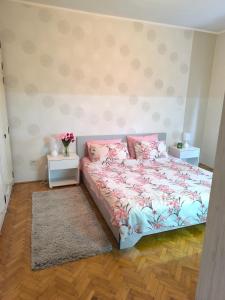 Postel nebo postele na pokoji v ubytování Apartman Braun Čačak