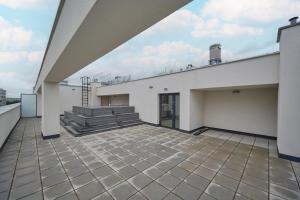 Balkón alebo terasa v ubytovaní Modern Studio Słonimskiego with Balcony by Noclegi Renters