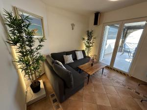 Posedenie v ubytovaní Pool Apartment Galeb