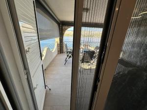 Fotografia z galérie ubytovania Pool Apartment Galeb v destinácii Pag
