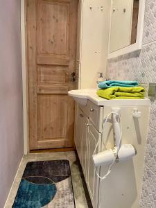 Φωτογραφία από το άλμπουμ του Lovely and quiet condo in Kristiine. Free parking. στο Ταλίν