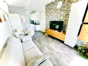 Kuchyň nebo kuchyňský kout v ubytování Villaggio A Mare