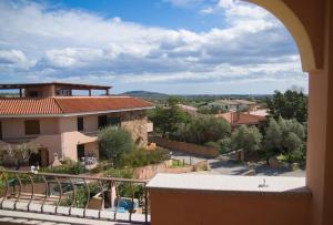 Galeriebild der Unterkunft Domus De Sole -Sea view & 8 minutes to San Teodoro in Monte Petrosu