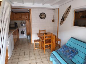 Kuchyň nebo kuchyňský kout v ubytování Villa "Hawaï" Port Leucate
