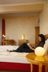 Postel nebo postele na pokoji v ubytování Hotel Tannenhof
