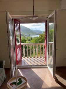 Příroda nedaleko apartmánu + 9 fotografií