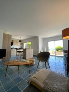 Kuchyňa alebo kuchynka v ubytovaní Appartement - vue mer