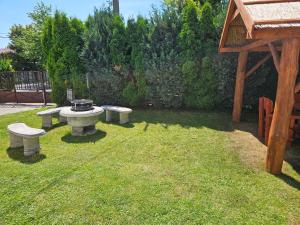 Zahrada ubytování Tavirózsa Apartman