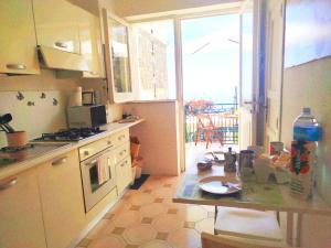 GaLu - Piccolo appartamento in Costiera Sorrentina,Amalfitana tesisinde mutfak veya mini mutfak