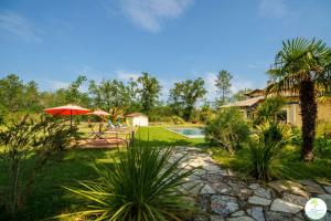 Κήπος έξω από το Villa avec Piscine Parentis en Born 13 personnes