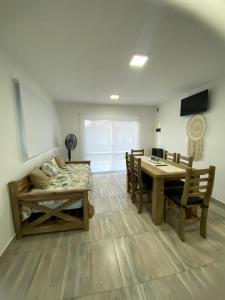 TV a/nebo společenská místnost v ubytování Cuatro vientos 2 + 27 fotografií