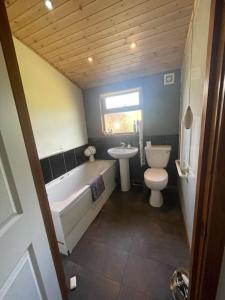 Koupelna v ubytování Squirrel Lodge Slps 4 - Close to York - Parking