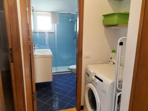 A bathroom at Verde Mare Aptm - Rooftop Terrace - near sea- A.C.