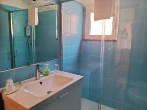A bathroom at Verde Mare Aptm - Rooftop Terrace - near sea- A.C.