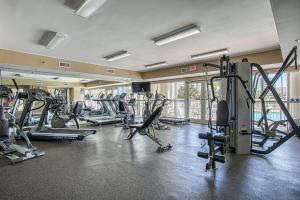 Fitness centrum a/nebo fitness zařízení v ubytování Ariel Dunes I Unit 1209 Gulf view