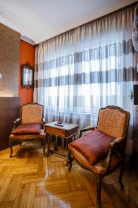 Posedenie v ubytovaní Hostal Rodas Pamplona