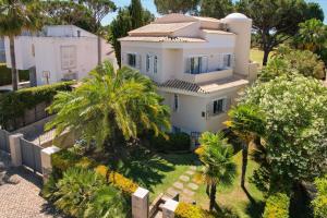 En have udenfor Vila Caraibas - Vilamoura - by HDproperties