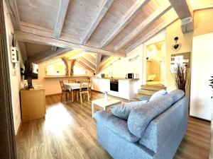Kuchyňa alebo kuchynka v ubytovaní Il loft di Angela - You & Me case vacanza
