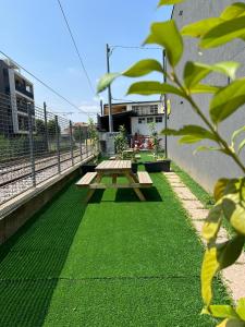 Ein Garten an der Unterkunft Corridoni33 - Immobili e Soluzioni Rent