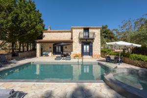 The swimming pool at or close to Aresti Mountain Resort