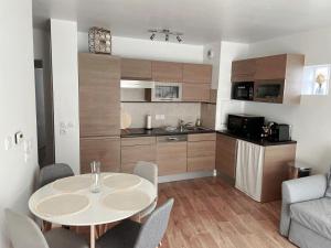 Η κουζίνα ή μικρή κουζίνα στο Lovely Flat