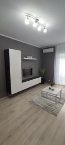 Grey Deluxe Apartman Kaposvár 7400 Kaposvár, 48-as Ifjúság útja 34 1 lph 3em 12ajtó kép - 2