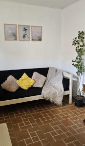 Ruang duduk di Aconchengante Flat na Rua Pituba bem perto das Praias Urbanas! Itacare BA 1